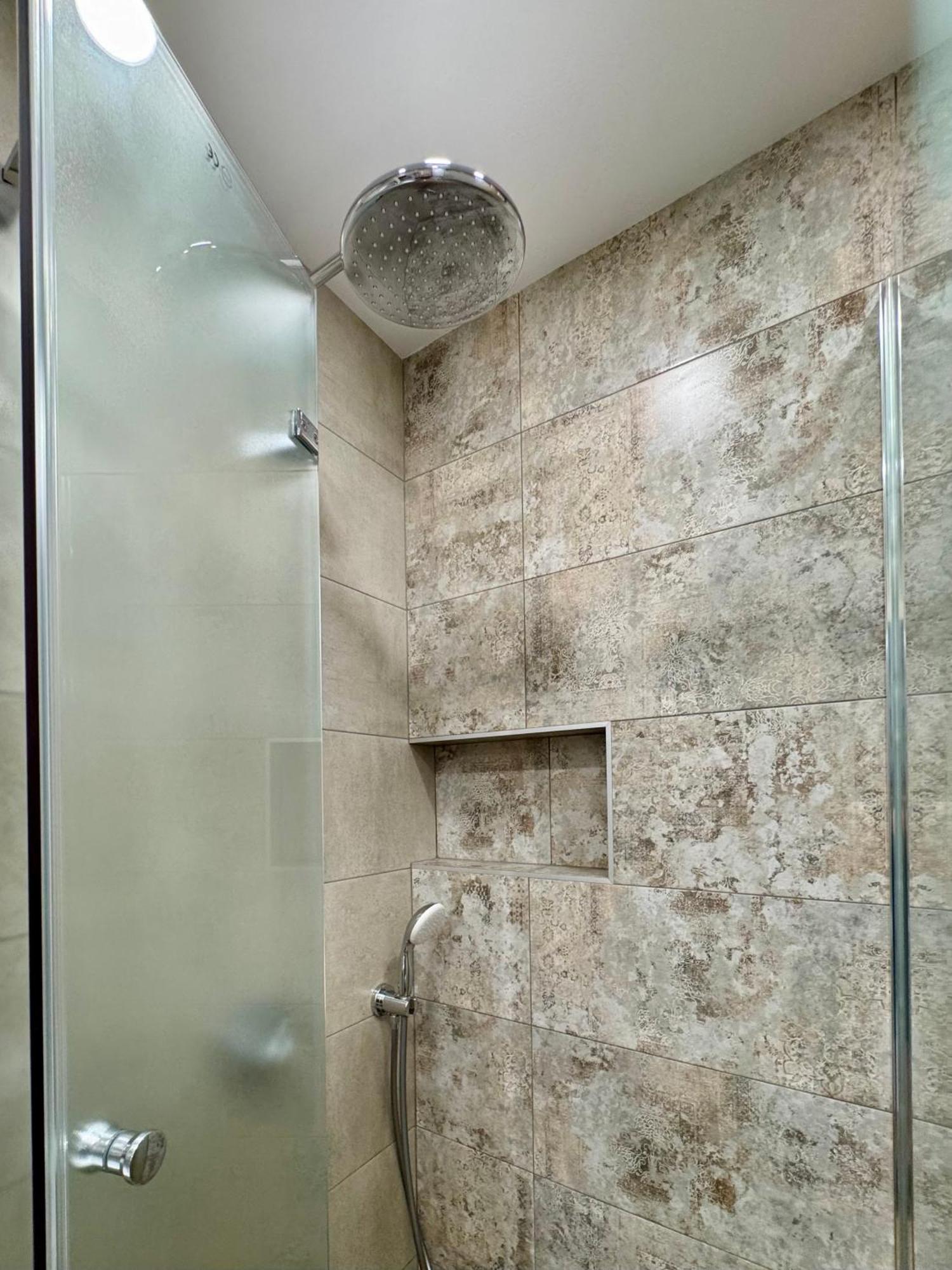 Parkcentral Luxury In City Center 7 Veliko Tŭrnovo Exterior photo
