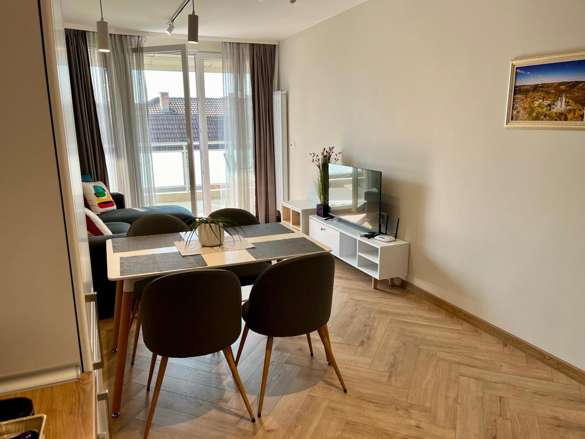 Parkcentral Luxury In City Center 7 Veliko Tŭrnovo Exterior photo