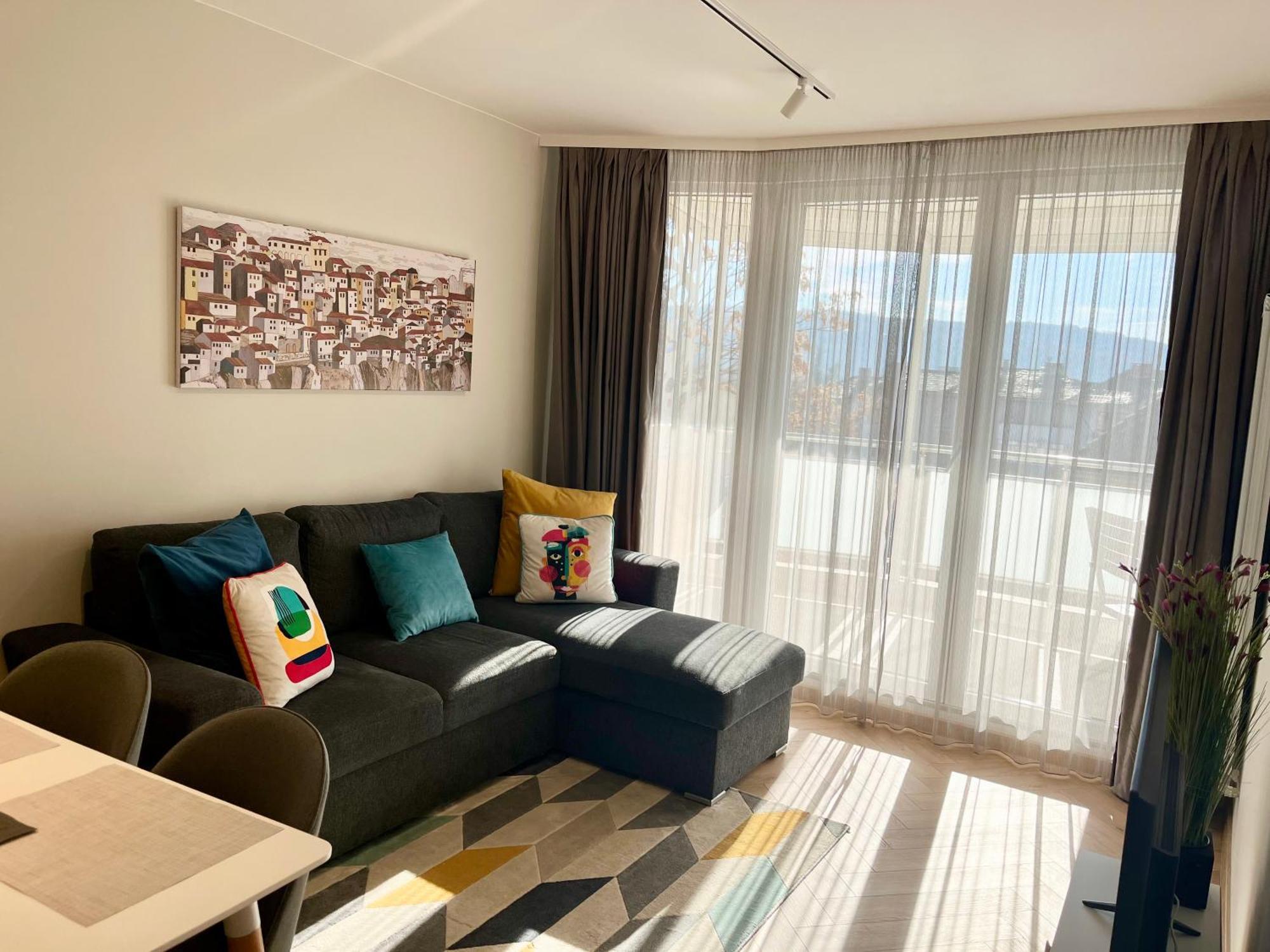 Parkcentral Luxury In City Center 7 Veliko Tŭrnovo Exterior photo